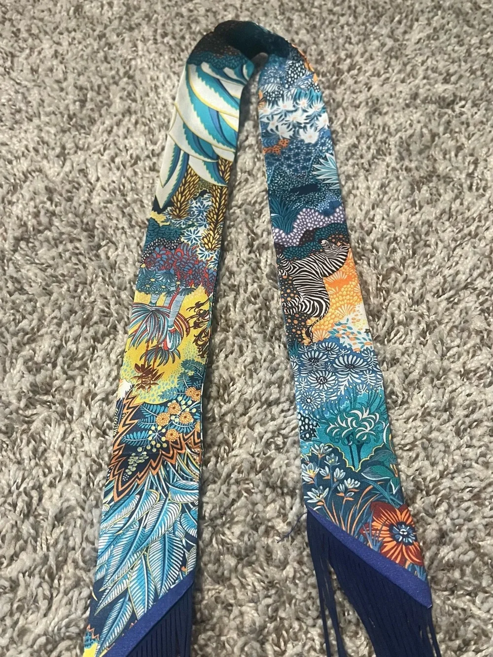 Multicolor Floral Pattern Fringe Scarf twilly